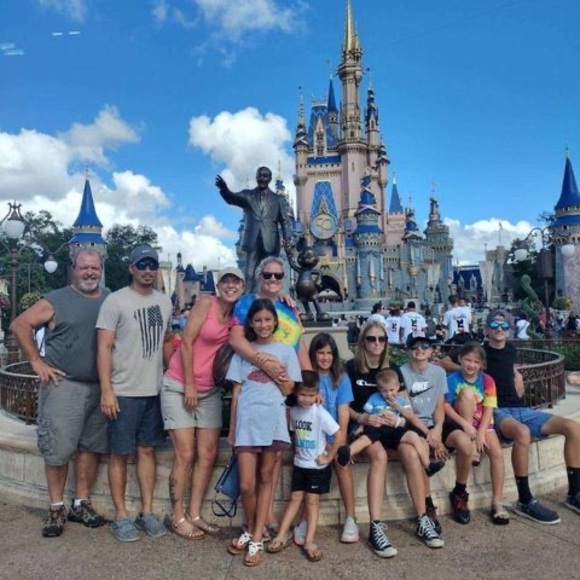 Meet your Posher, Misti - Picture 1 of 1